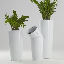 Some common types of planters and pots