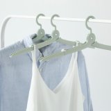 Features of Collapsible Bathroom Hangers