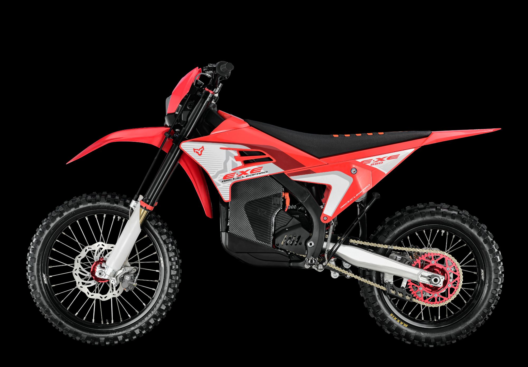 E·XE 880 Enduro Electric Dirt Bike Manufacturer Explains Why This E-Moto Dominates Off-Road